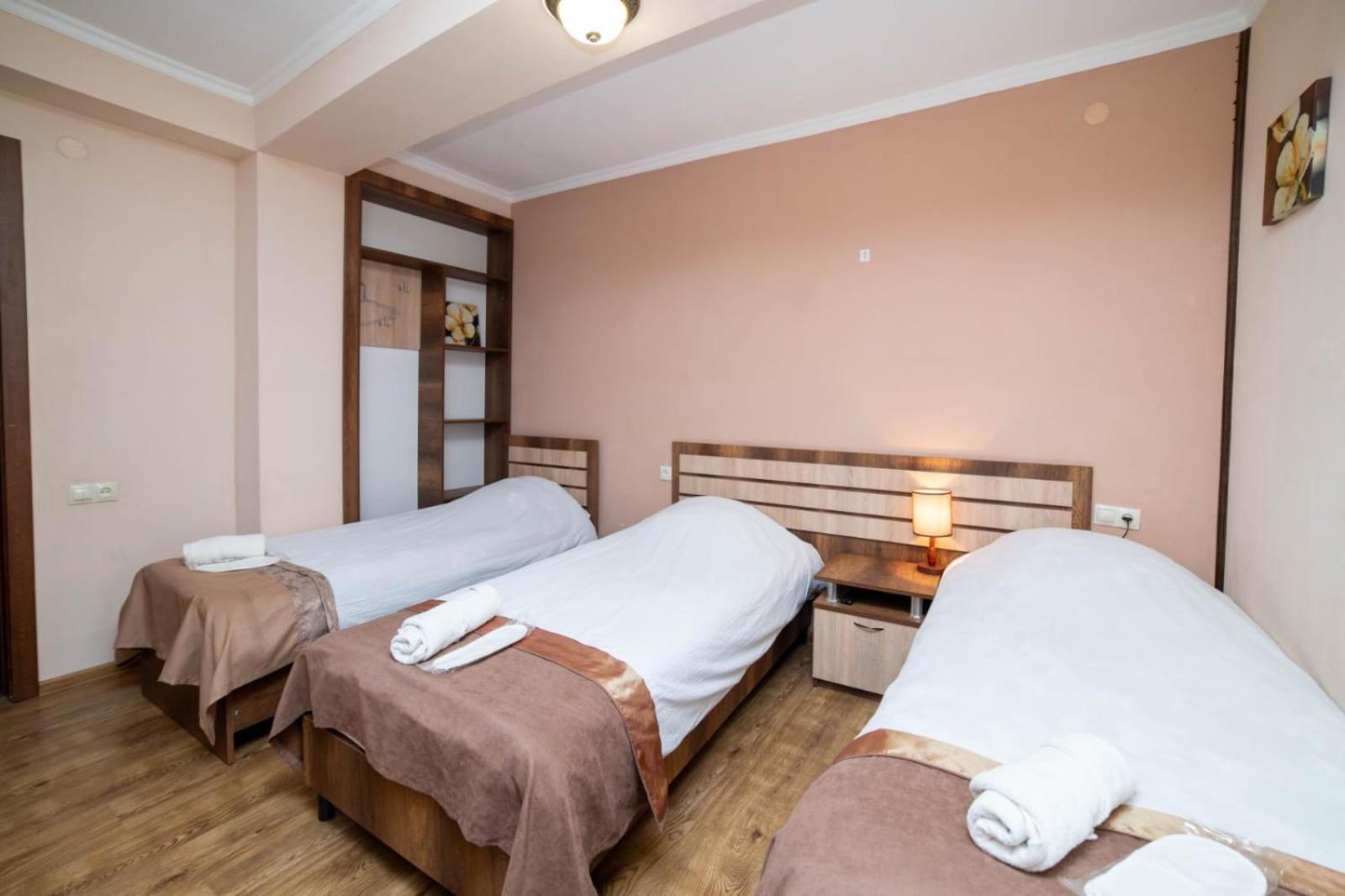 Guest House Kavkasioni 33 Telavi Bagian luar foto