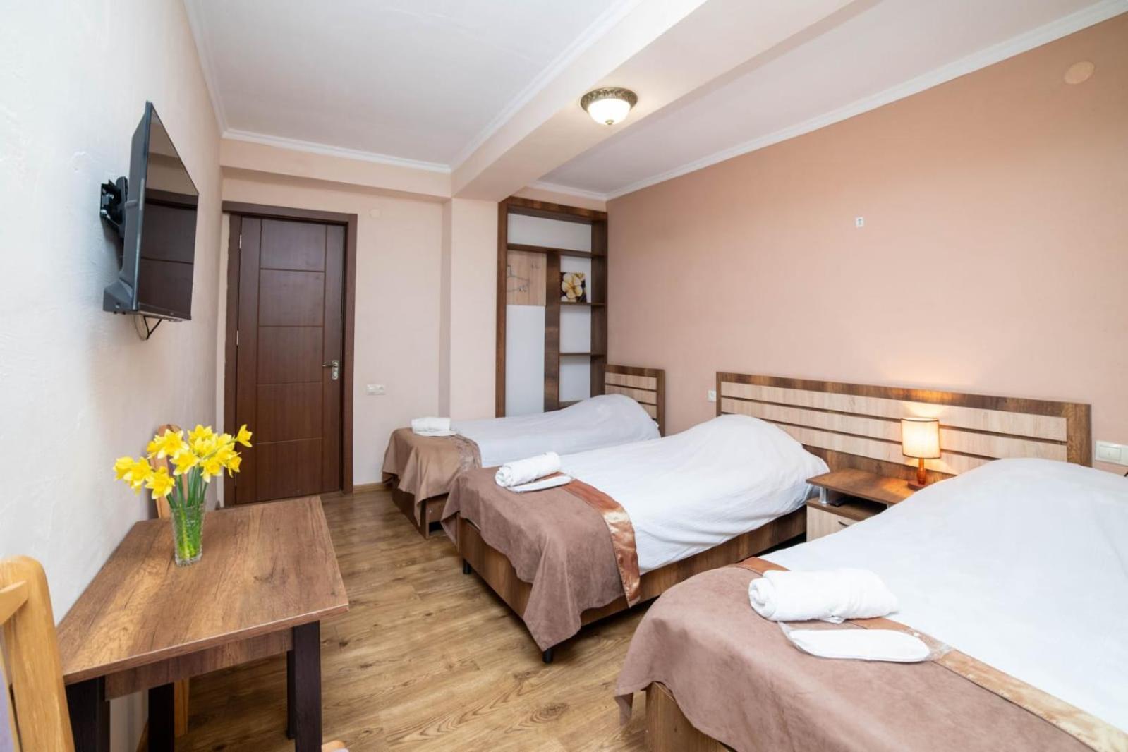 Guest House Kavkasioni 33 Telavi Bagian luar foto