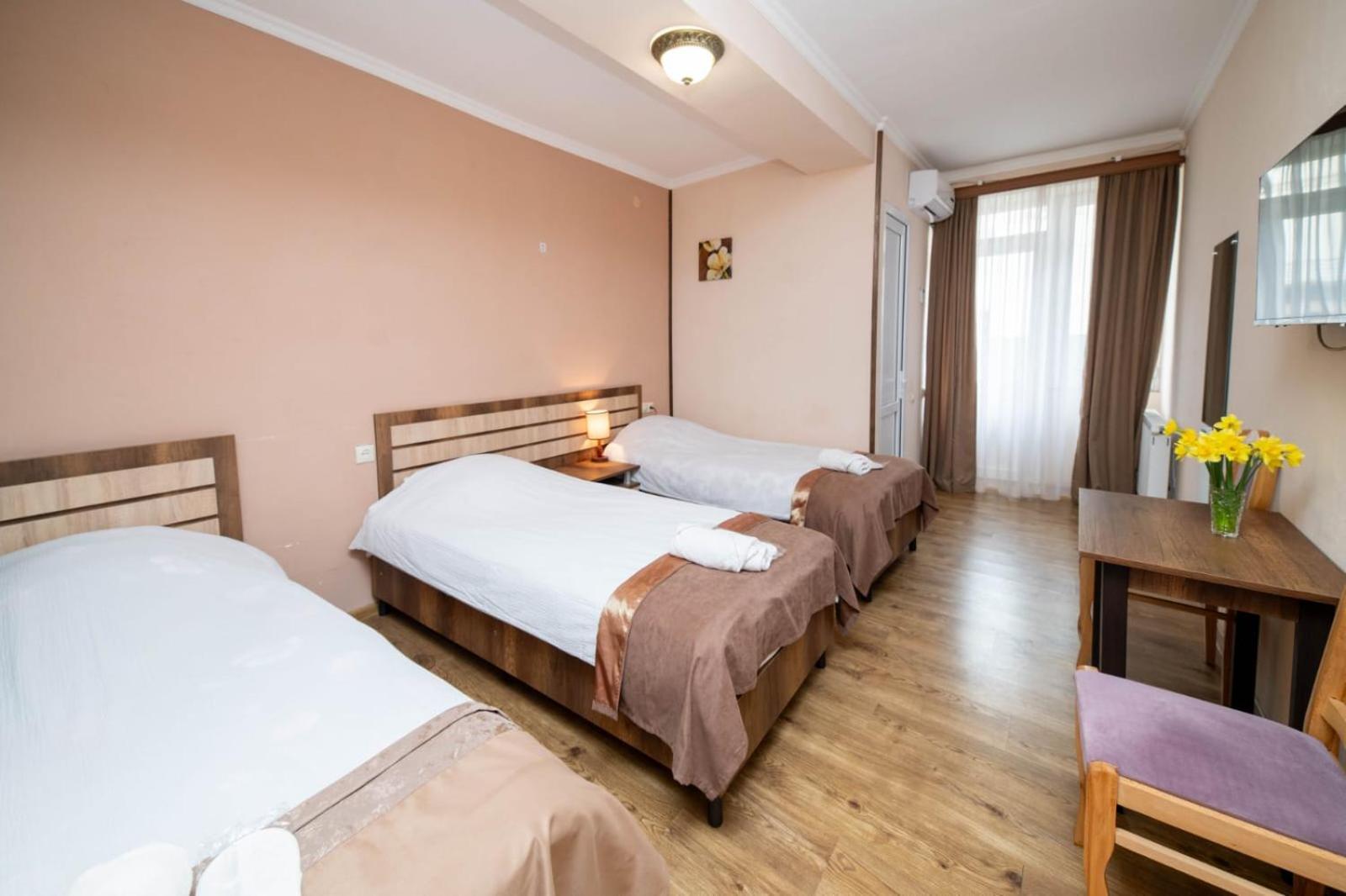 Guest House Kavkasioni 33 Telavi Bagian luar foto